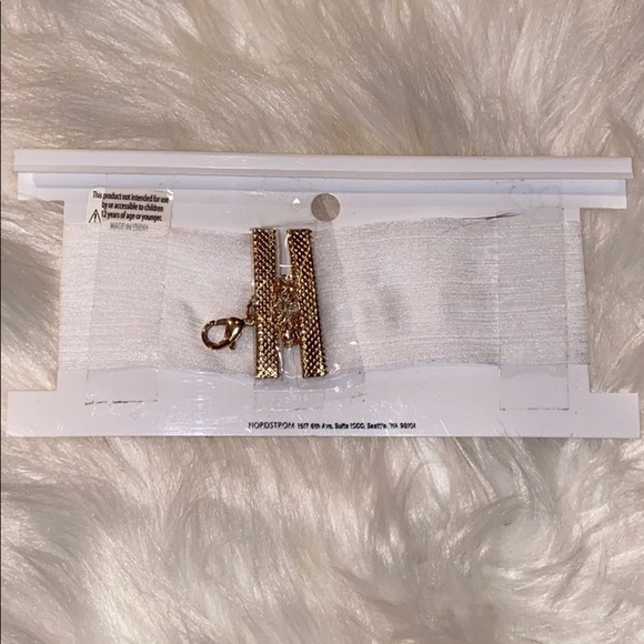 New without tags Choker - Picture 2 of 4